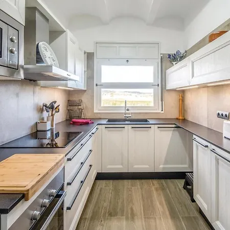 Cozy In With Kitchen Holiday home *